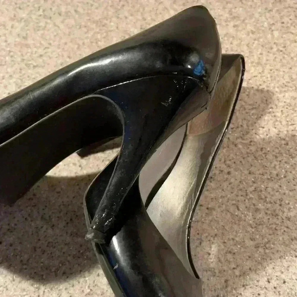 Jessica Simpson Black Heels - Size 8.5 - Picture 2 of 3